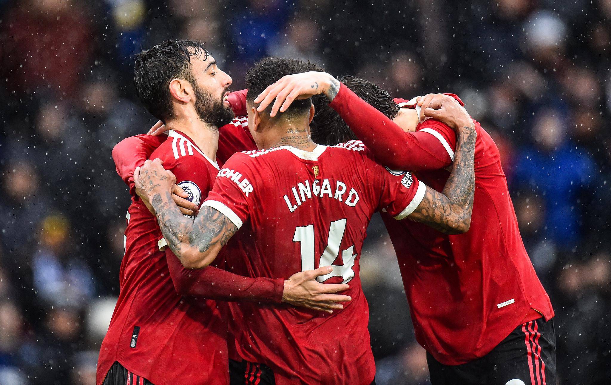 斯图加特主场连败,球队陷入低谷 斯图加特主场连败,球队陷入低谷