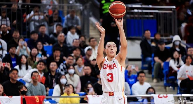 球队整体发挥出色，顺利晋级