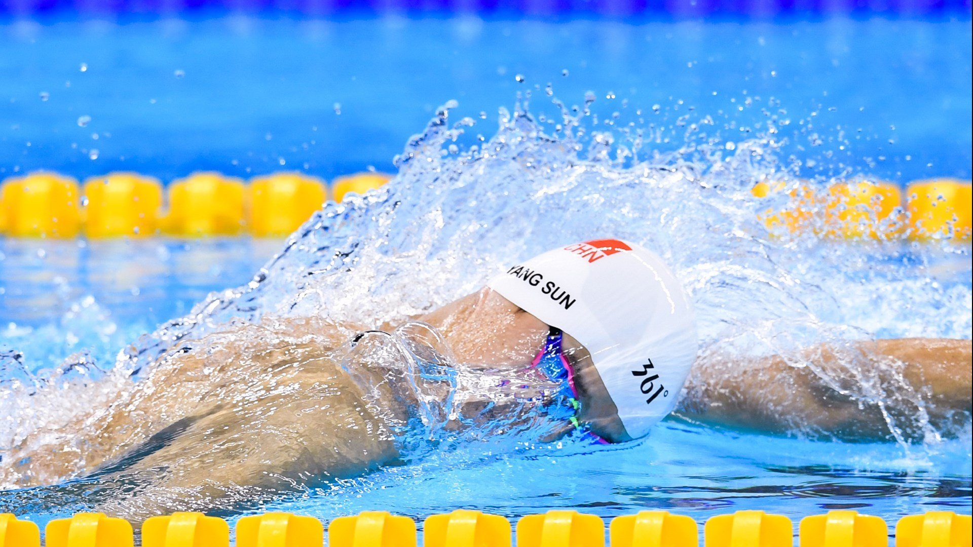 巴斯托尼冠军级表现定乾坤，安哥拉强行终结罗马神话