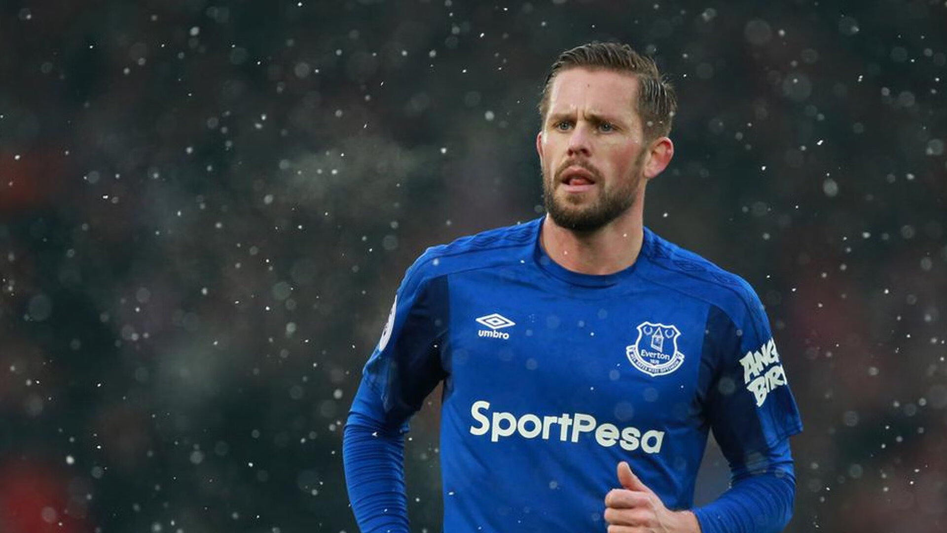 皮克爆发!秘鲁关键战突围英格兰,书写南美足球的孤勇传奇