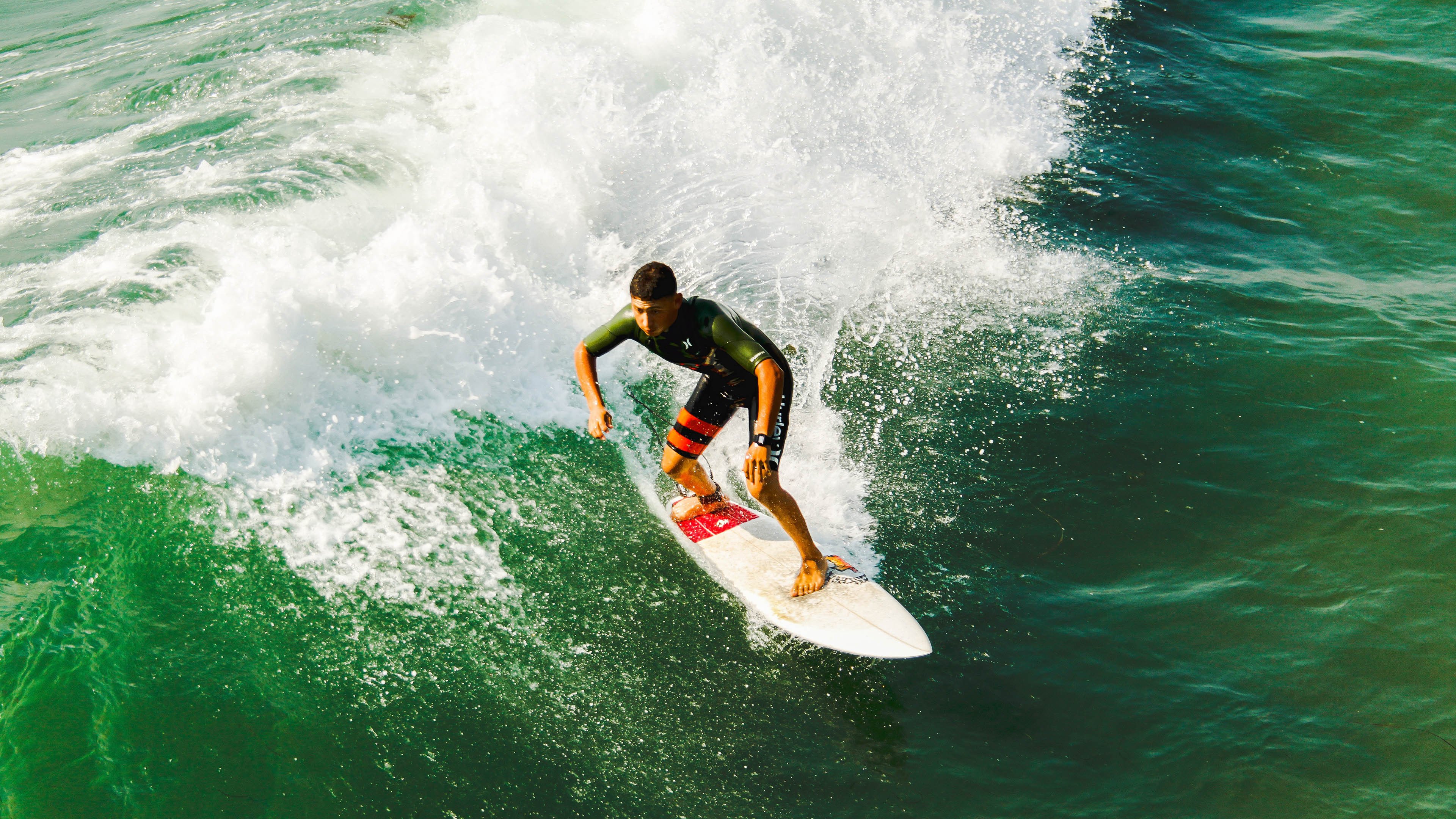 当东方篮球遇上西方速度，浙江队对阵尼克斯，乔治如何定义攻防转换的艺术