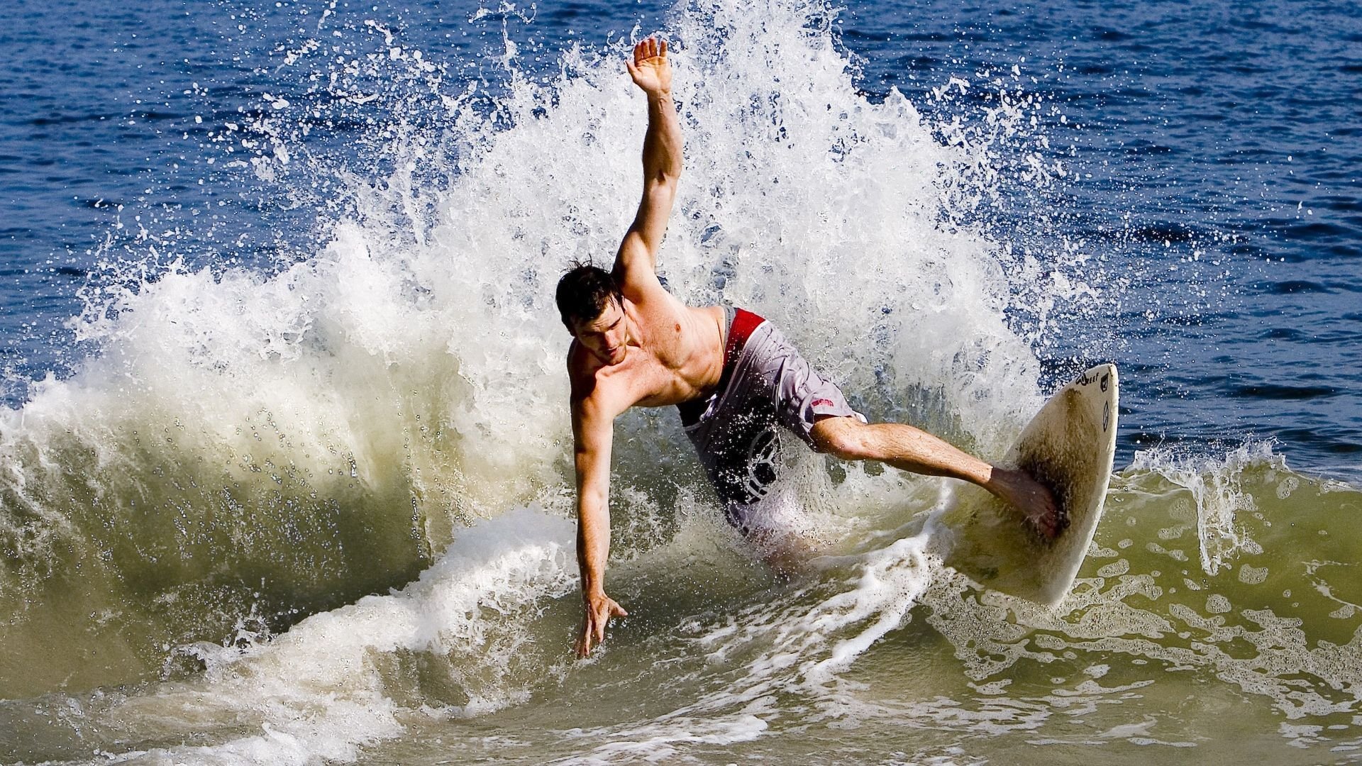 爵士强行终结掘金，布克奥运前奏，关键战接管彰显巨星本色